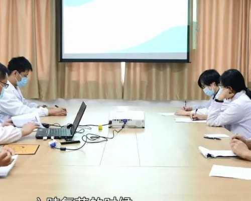 温州做代怀的费用,夫妻做试管婴儿生下三胞胎宝宝，长相差别大惹奶奶做亲子